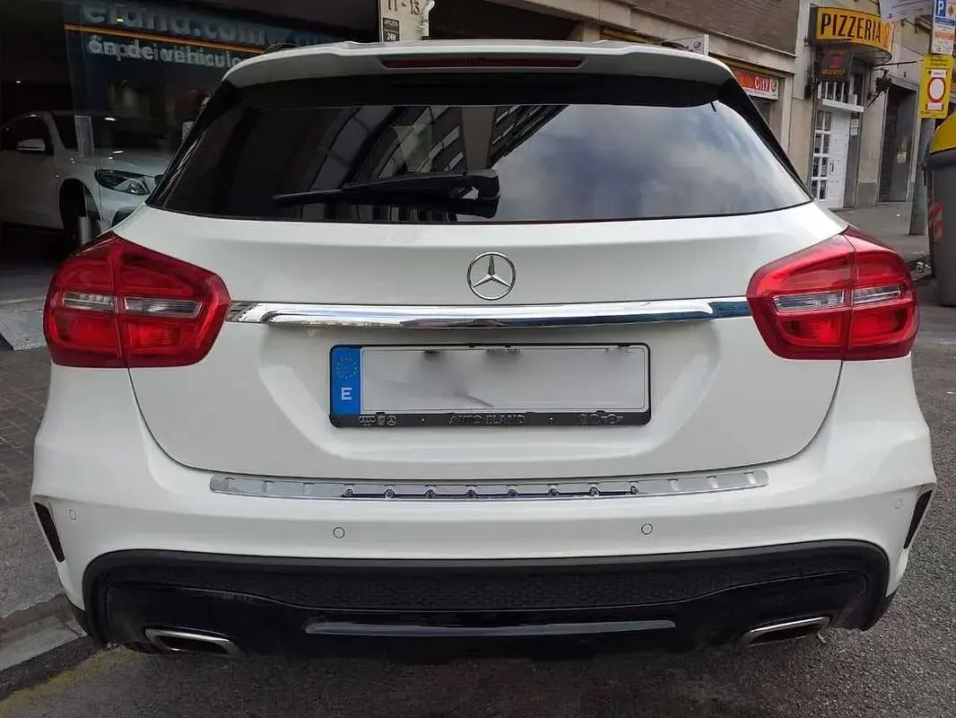 Begagnad Mercedes GLA200 AMG line 156 HK (114 kW) 2015 Vit SUV