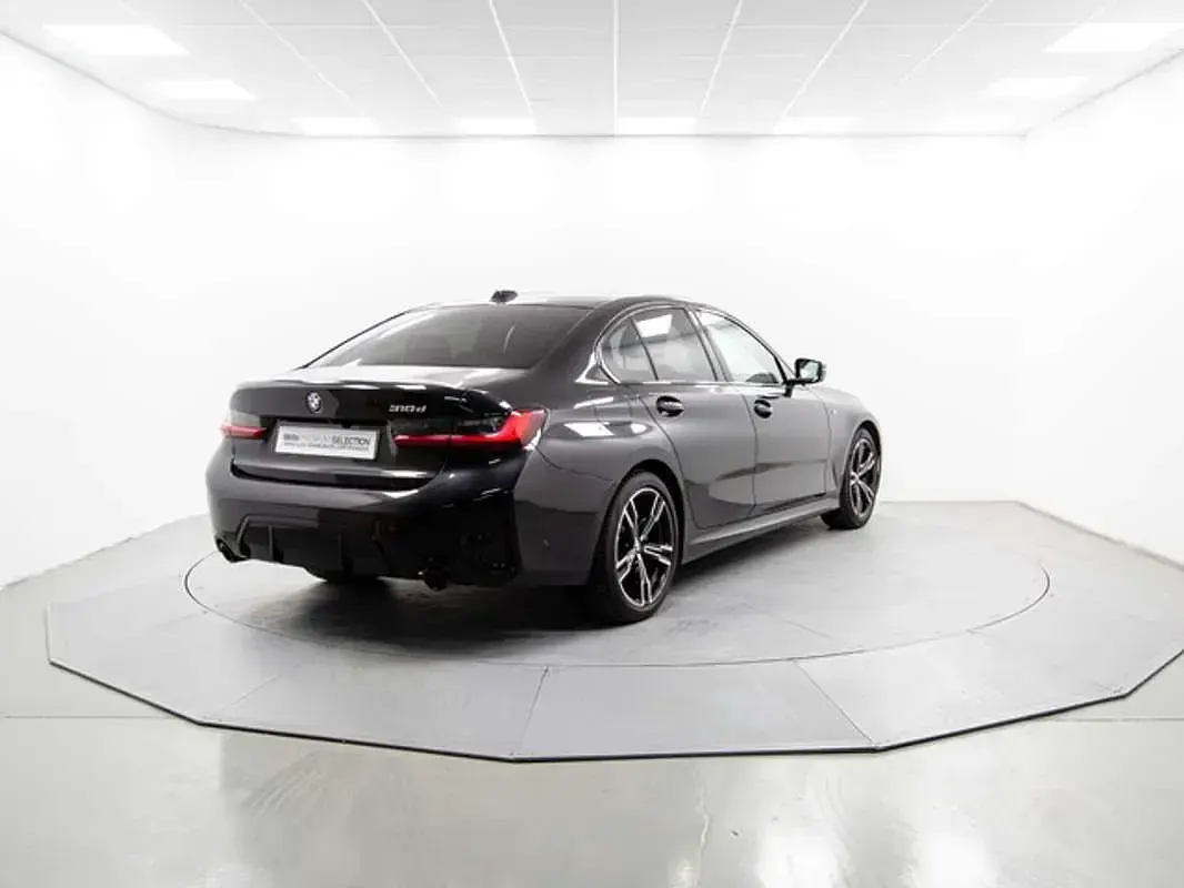 Usado BMW 318 Comfort Edition 150 CV (110 kW) 2024 Negro Berlina
