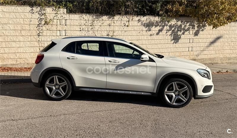 Blanco Usado 2016 Mercedes GLA220 AMG line SUV | 18.999 € (Precio justo) - Imagen 1/4