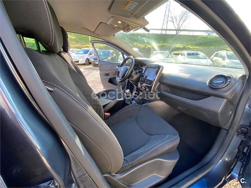 Usado Renault Clio IV LIMITED 90 CV (66 kW) 2019 Gris / plata Berlina