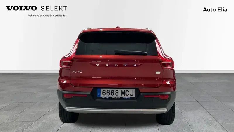 Usado Volvo XC40 Core 211 CV (155 kW) 2022 SUV