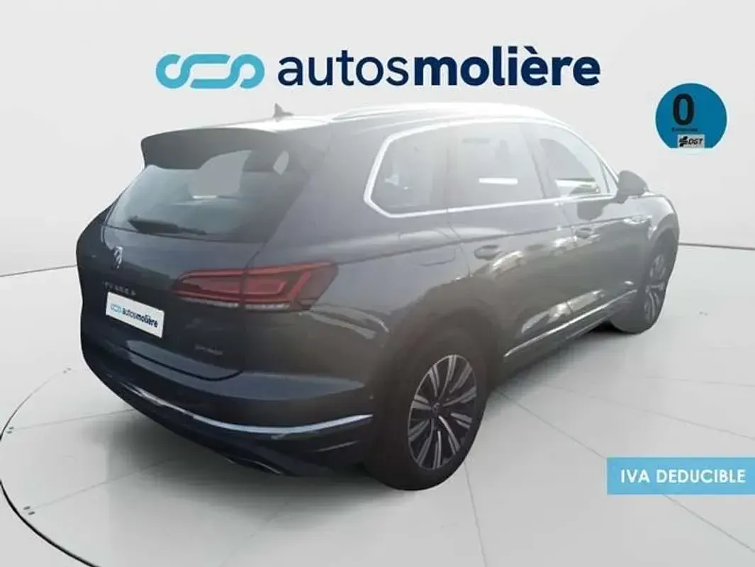 Usado VW Touareg Elegance 381 CV (280 kW) 2021 Gris SUV