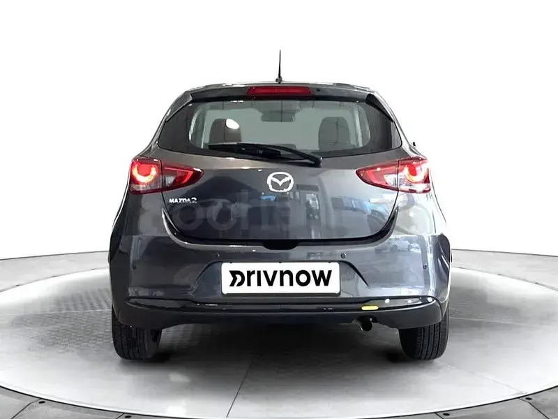 Usado Mazda 2 Center-Line 90 CV (66 kW) 2023 Gris / plata Utilitario