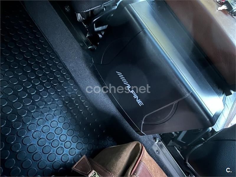 Usado Land Rover Defender SE 122 CV (89 kW) 2015 Marrón Familiar