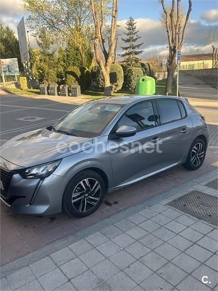 Usado Peugeot 208 Allure 100 CV (73 kW) 2020 Gris / plata Utilitario