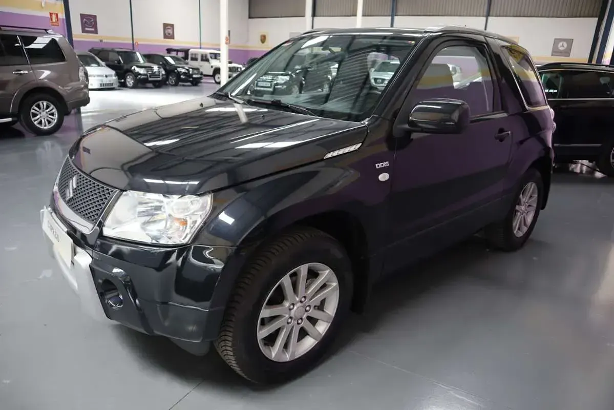 Usado Suzuki Grand Vitara 129 CV (94 kW) 2009 Negro SUV