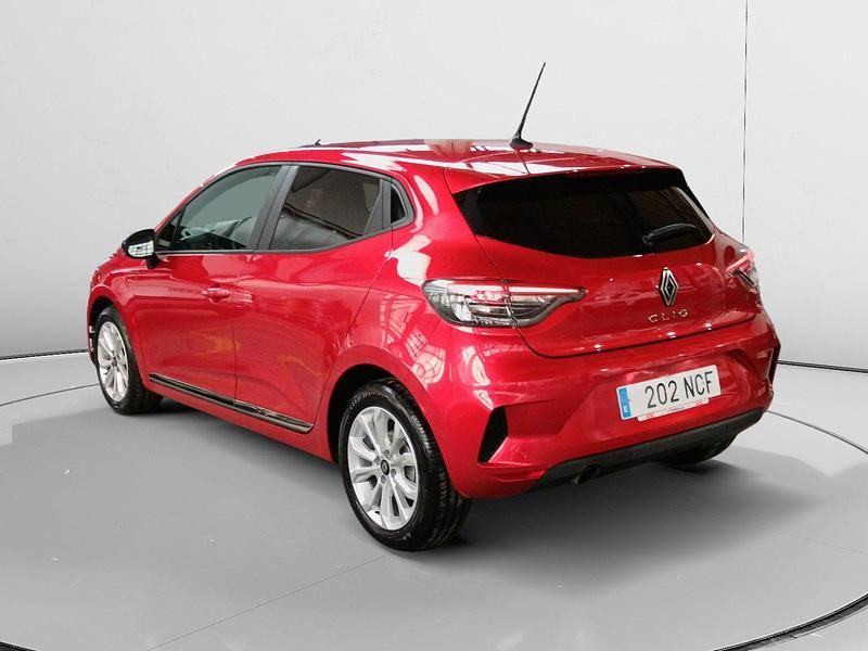 Käytetty Renault Clio V Evolution 101 HP (74 kW) 2025