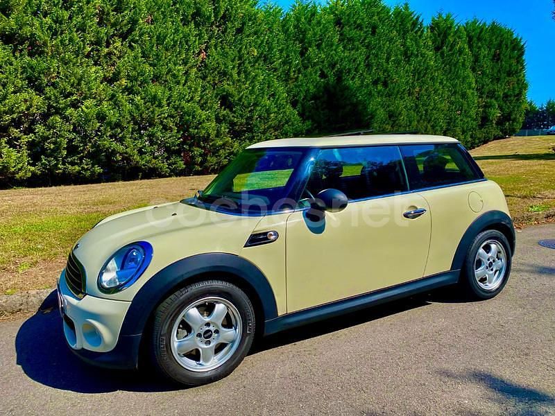 Blanco Usado 2011 Mini ONE Utilitario | 9500 € (Un poco caro) - Imagen 1/4
