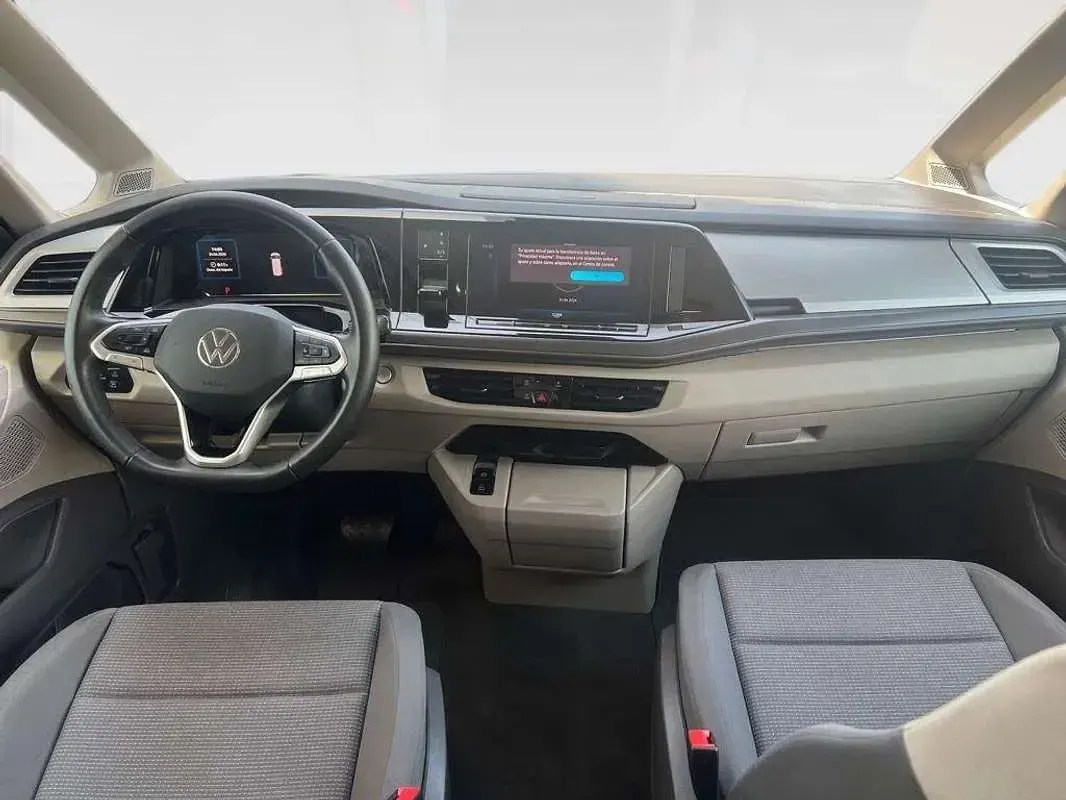 Usado VW Multivan 150 CV (110 kW) 2025 Negro Monovolumen