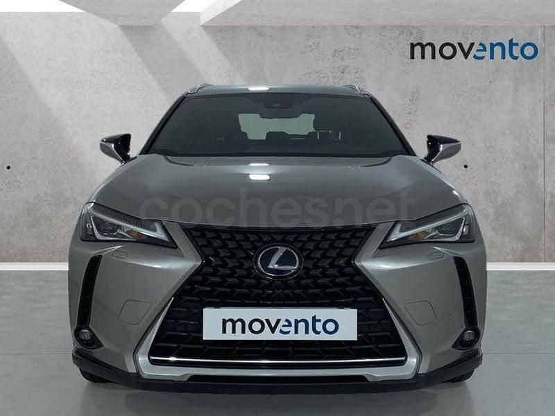 Usado Lexus UX Executive Line 184 CV (135 kW) 2019 Gris / plata SUV