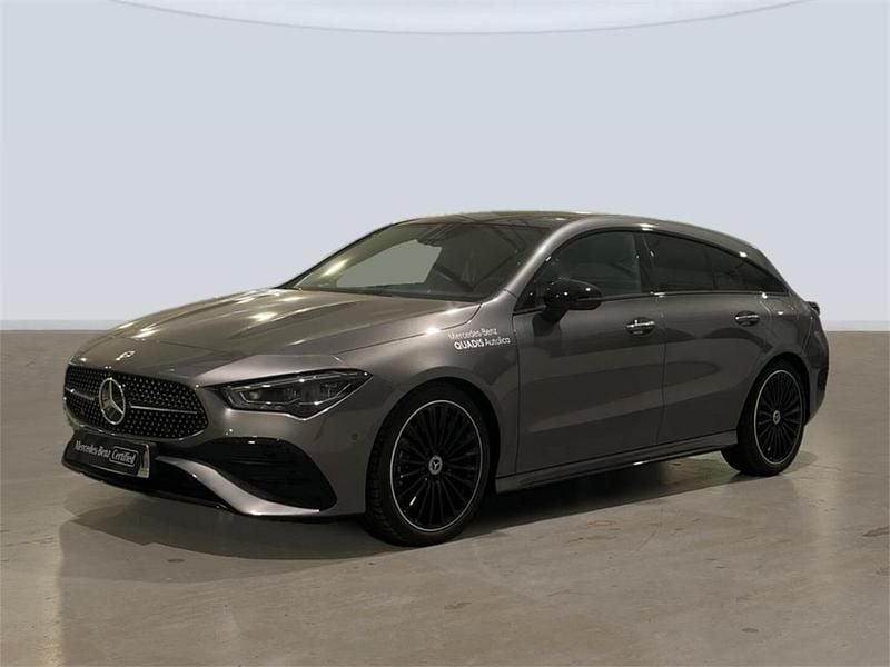 Usado Mercedes CLA200 Shooting Brake 150 CV (110 kW) 2024 Gris montaña Familiar