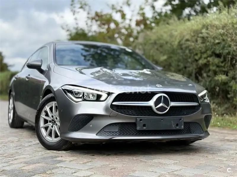 Gris / plata Usado 2019 Mercedes CLA200 Shooting Brake Familiar | 19.900 € (Precio justo) - Imagen 1/4