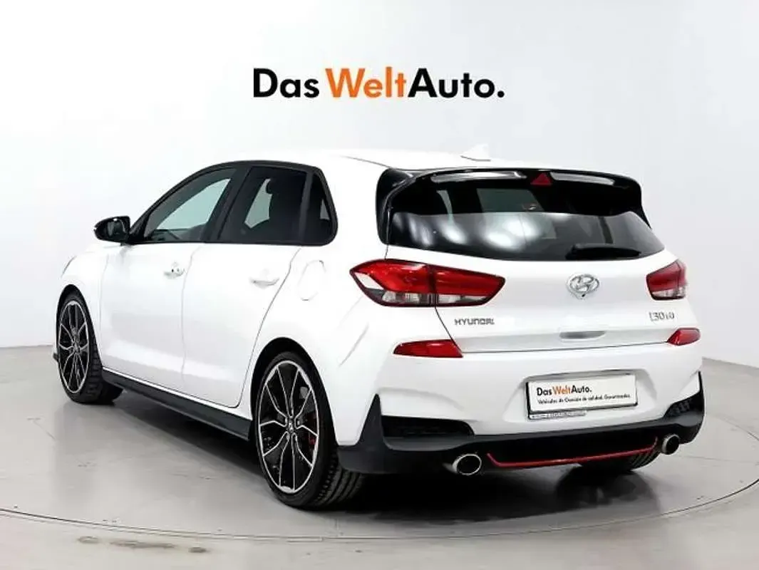 Usado Hyundai i30 250 CV (183 kW) 2018 Blanco Utilitario