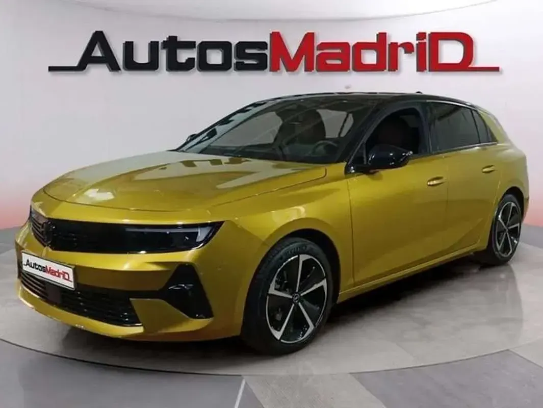 Usado Opel Astra 131 CV (96 kW) 2024 Amarillo Utilitario