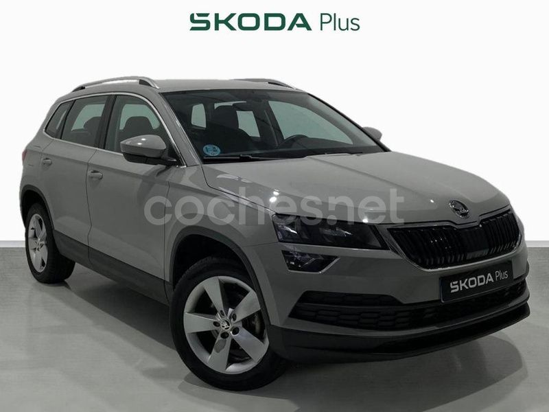 Gris steel Usado 2021 Skoda Karoq Ambition SUV | 21.400 € (Precio justo) - Imagen 1/4