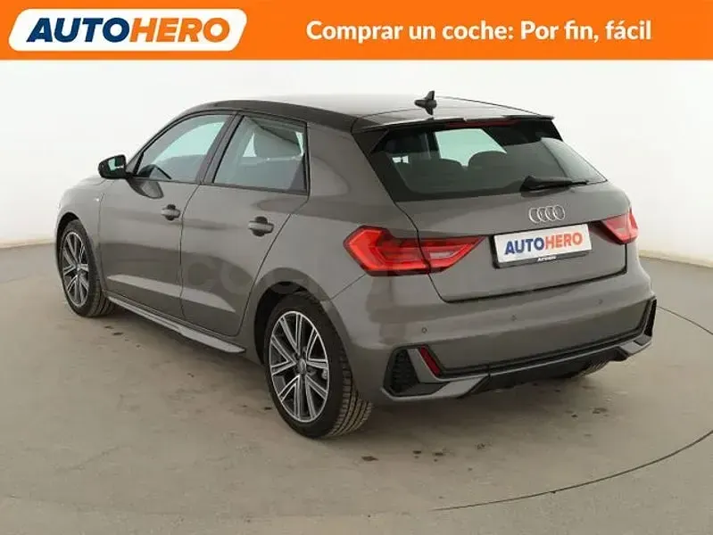 Usado Audi A1 Sportback S-Line 116 CV (85 kW) 2019 Gris / plata Utilitario