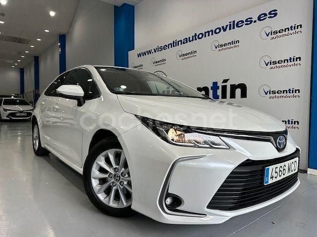 Blanco Usado 2022 Toyota Corolla Business Edition Berlina | 18.995 € (Precio justo) - Imagen 1/4