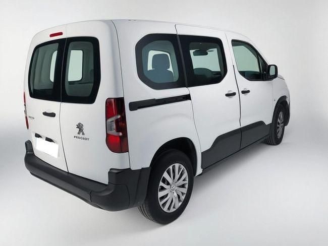 Usado Peugeot Rifter Active 101 CV (74 kW) 2021 Blanco Monovolumen