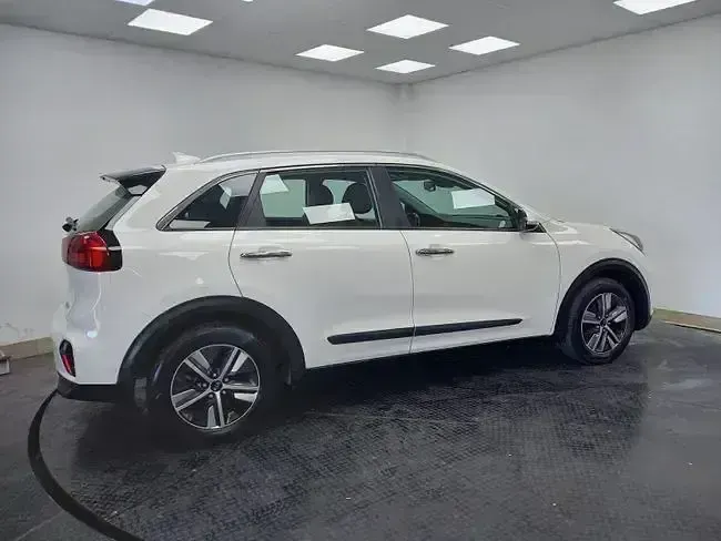 Usado Kia Niro 141 CV (103 kW) 2020 Blanco SUV