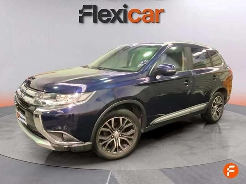Usado Mitsubishi Outlander Motion 150 CV (110 kW) 2017 Azul SUV