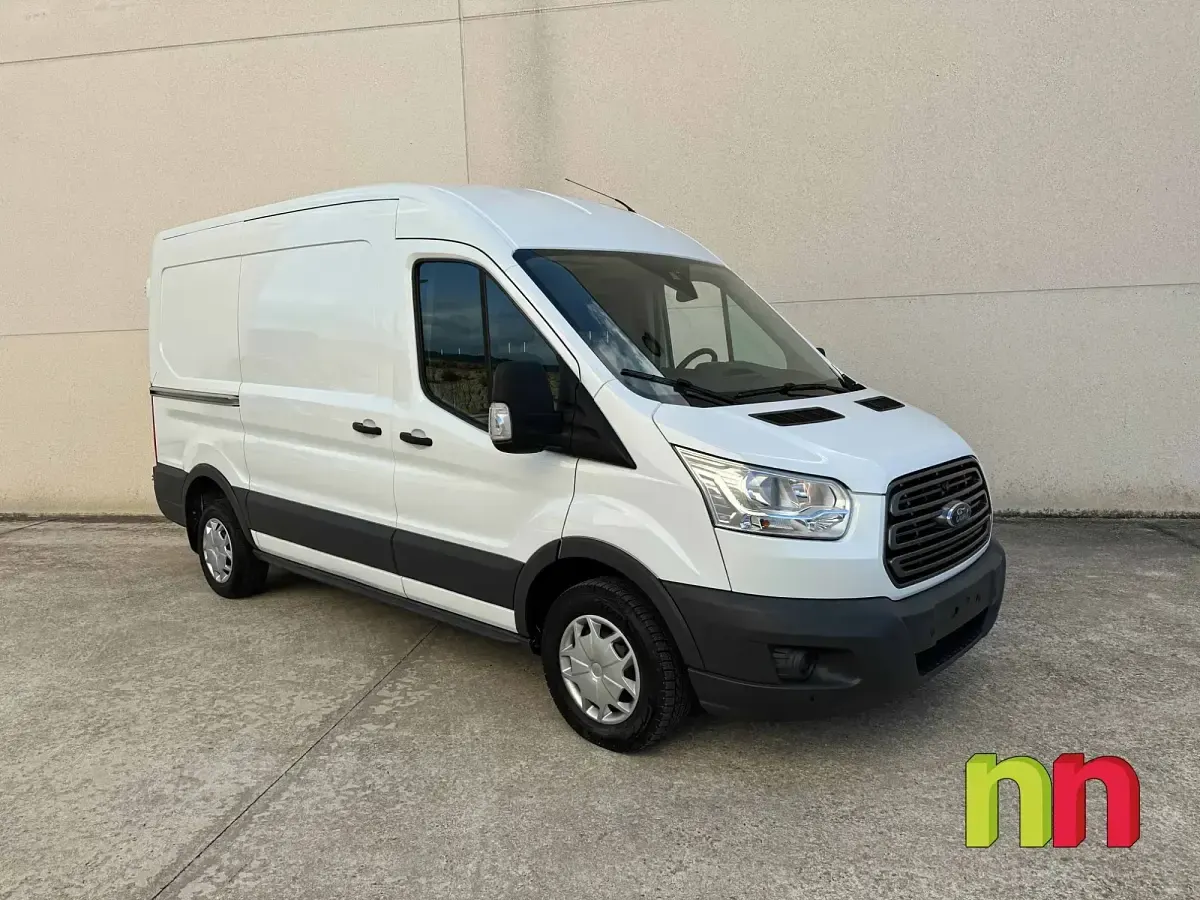 Usado Ford Transit Ambiente 131 CV (96 kW) 2021 Blanco Van
