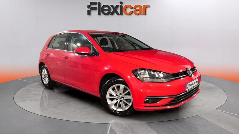 Usado VW Golf VII Advance 116 CV (85 kW) 2019 Rojo Familiar