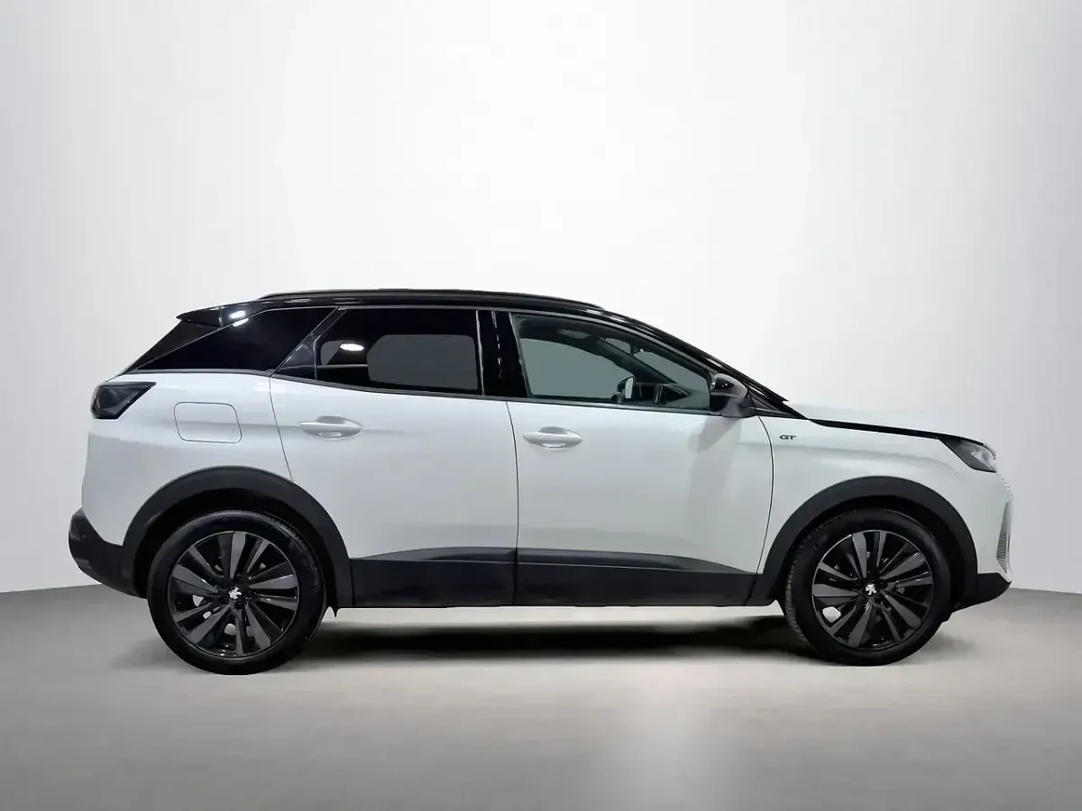 Usado Peugeot 3008 GT 131 CV (96 kW) 2024 Blanco SUV