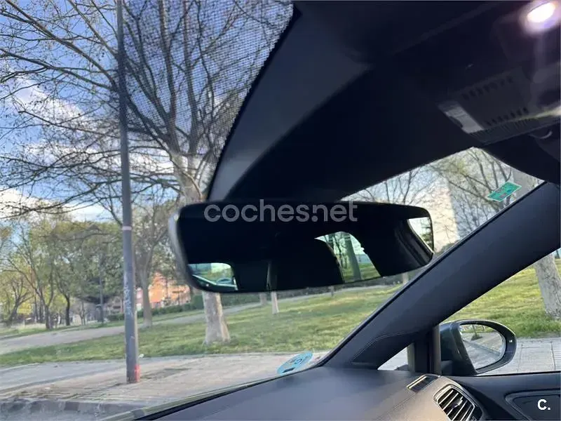 Usado VW Golf VII GTI 230 CV (169 kW) 2017 Gris / plata Berlina