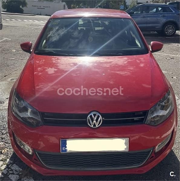 Rojo Usado 2012 VW Polo Advance Berlina | 6900 € (Buen precio) - Imagen 1/4