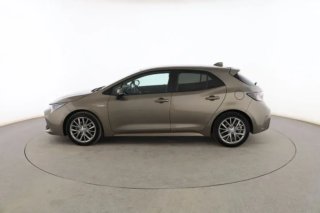 Usado Toyota Corolla 122 CV (89 kW) 2019 Dorado Berlina