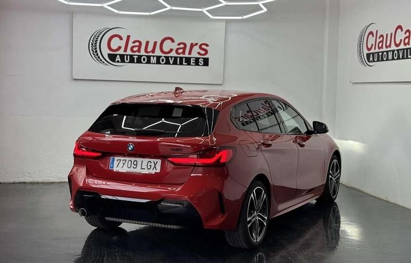 Usado BMW 118 Comfort Edition 140 CV (102 kW) 2020 Rojo Utilitario