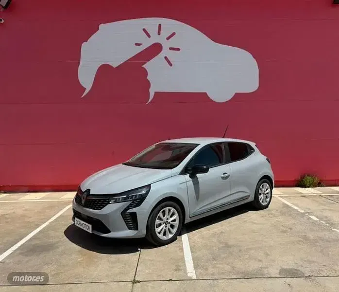 Usado Renault Clio Evolution 100 CV (73 kW) 2025 Gris Utilitario