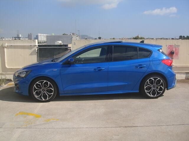 Usado Ford Focus ST-Line 126 CV (92 kW) 2018 Azul Berlina