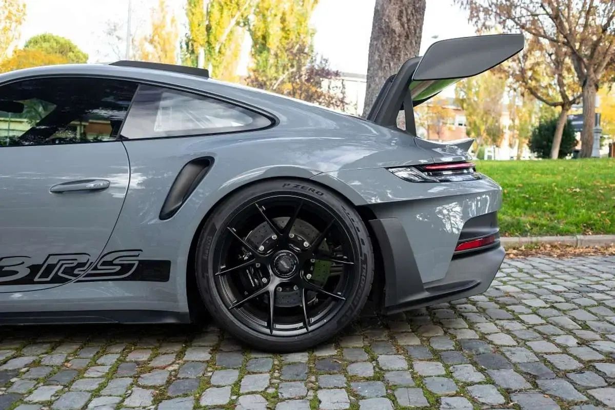 Usado Porsche 911 GT3 RS 525 CV (386 kW) 2023 Gris / plata Coupe