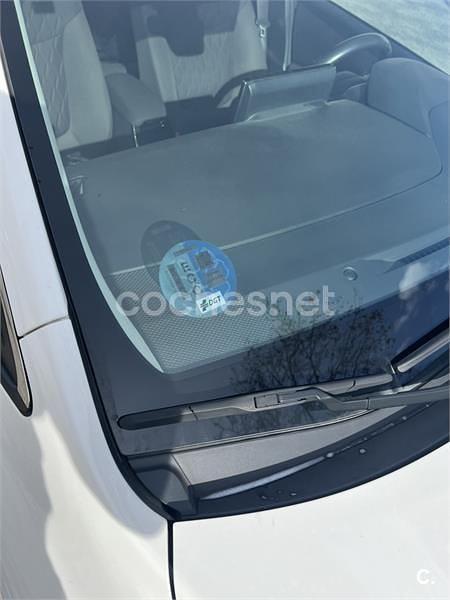 Begagnad Toyota Corolla Business Edition 122 HK (89 kW) 2022 Vit Sedan