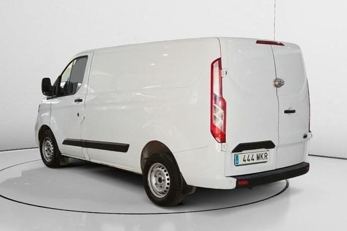 Käytetty Ford Transit Trend 130 HP (95 kW) 2023 Sedan