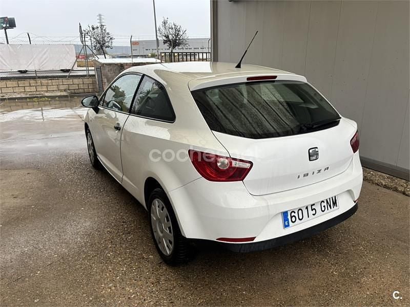 Blanco Usado 2009 Seat Ibiza SC Sport Utilitario | 5000 € (Precio justo) - Imagen 1/4