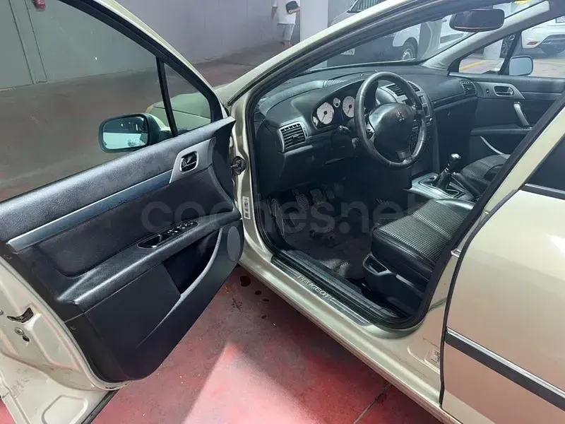 Usado Peugeot 407 136 CV (100 kW) 2005 Beige Berlina