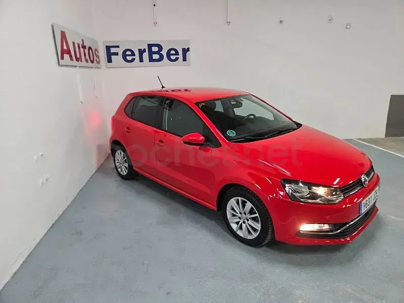 Usado VW Polo Sportline 90 CV (66 kW) 2017 Rojo Berlina