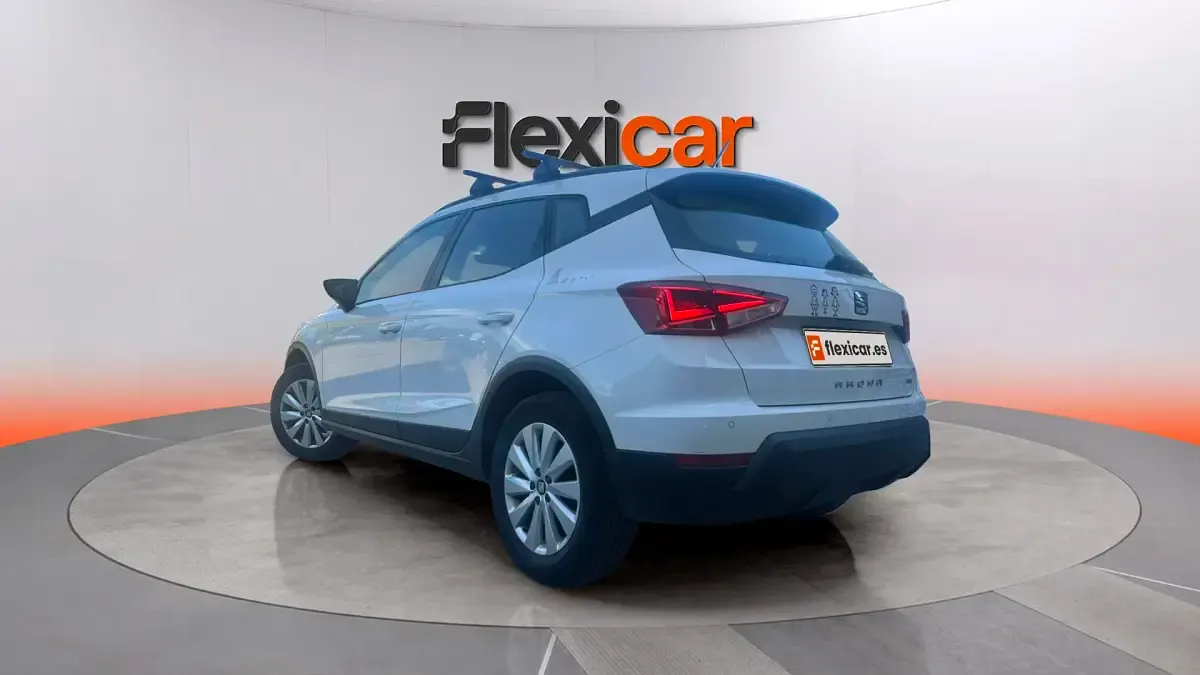 Usado Seat Arona FR 90 CV (66 kW) 2019 Blanco SUV