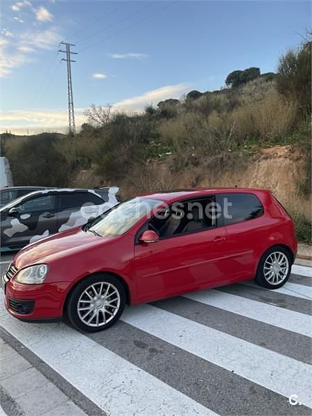 Usado VW Golf V GT 170 CV (125 kW) 2007 Rojo Berlina