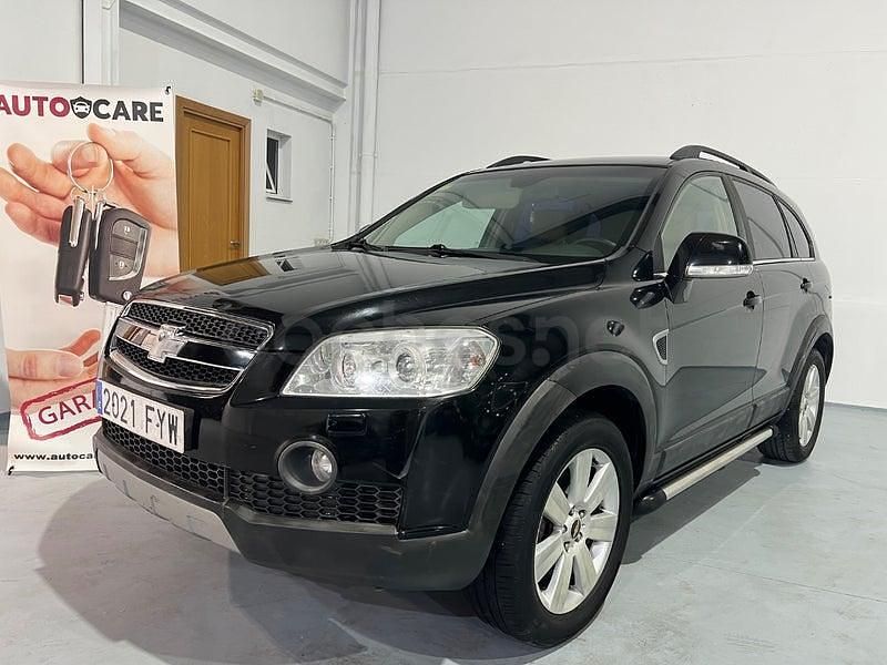 Usado Chevrolet Captiva 150 CV (110 kW) 2008 Negro SUV
