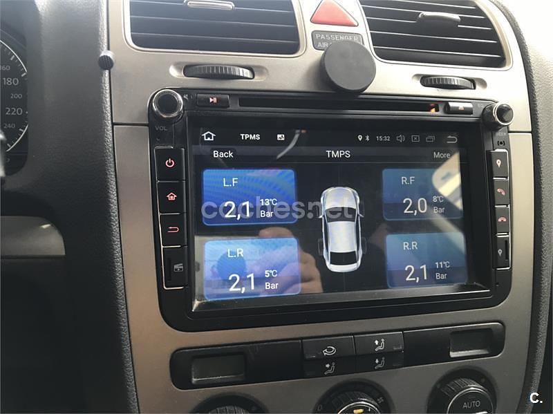 Usado VW Golf IV Trendline 105 CV (77 kW) 2004 Azul Berlina