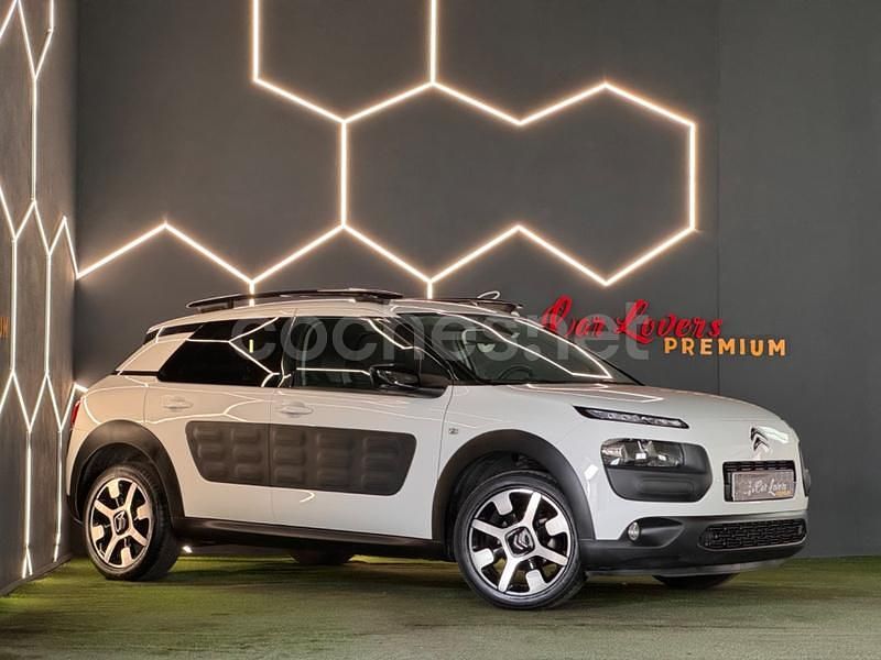 Usado Citroën C4 Feel 82 CV (60 kW) 2015 Blanco Berlina