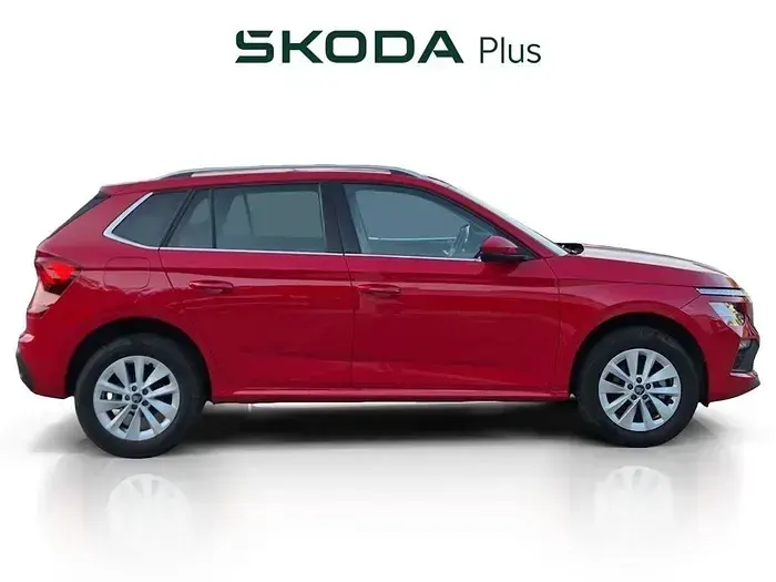Usado Skoda Kamiq Selection 115 CV (84 kW) 2025 Rojo SUV