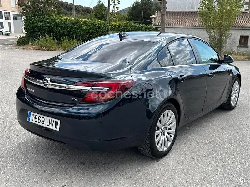Usado Opel Insignia Business 136 CV (100 kW) 2016 Negro Berlina