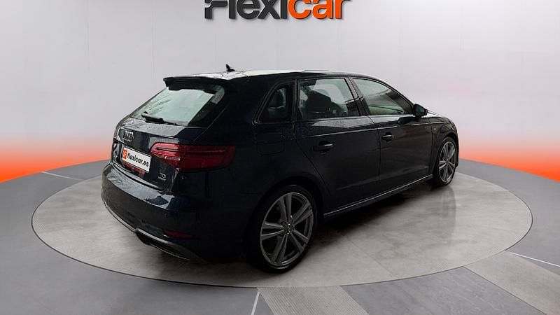 Usado Audi A3 Premium 184 CV (135 kW) 2017 Azul Berlina