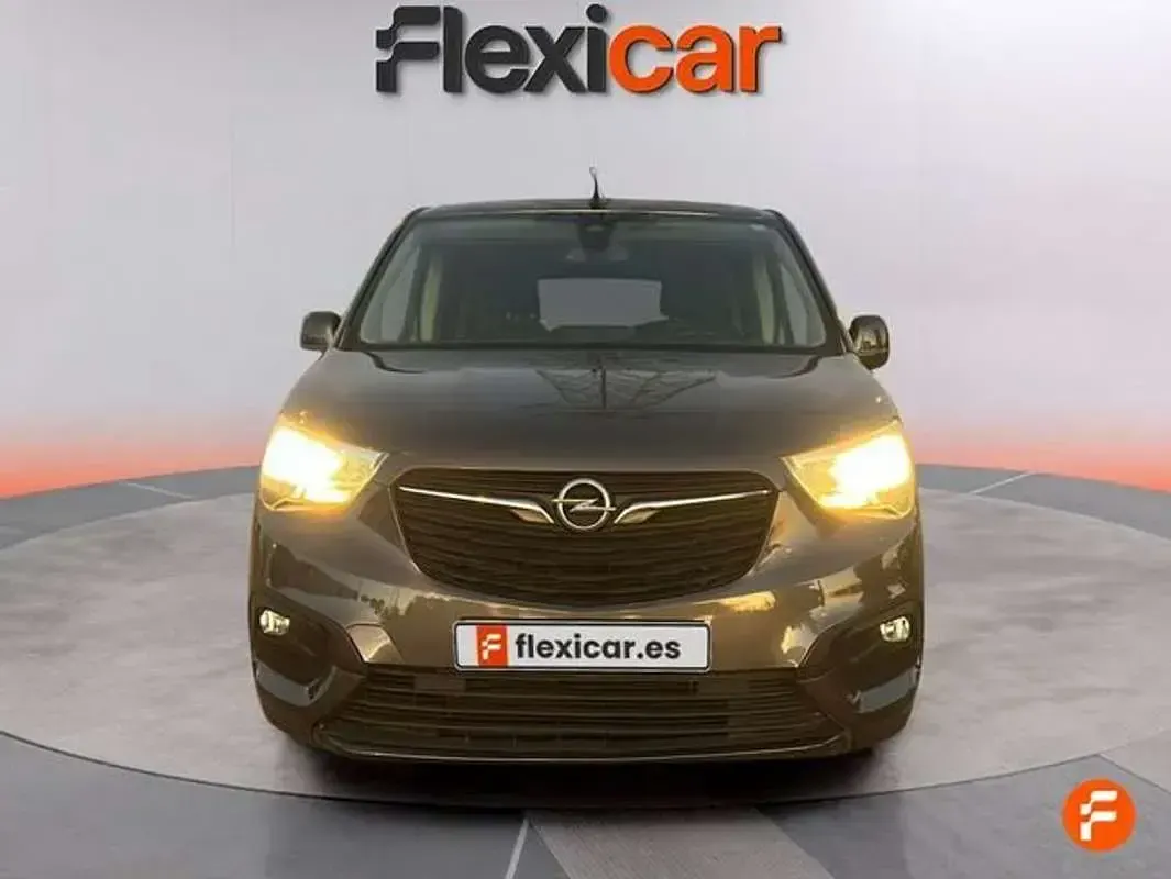 Usado Opel Combo Life Selective 131 CV (96 kW) 2018 Blanco Monovolumen