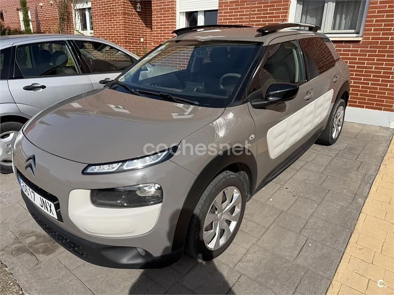 Usado Citroën C4 Feel 110 CV (80 kW) 2016 Marrón Berlina