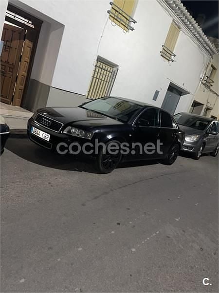 Usado Audi A4 163 CV (119 kW) 2002 Negro Berlina